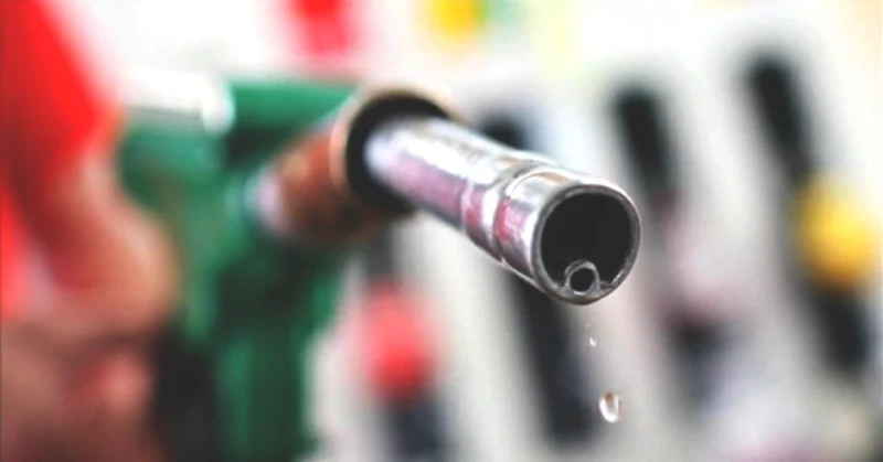 Akaryakıtta Şok Çifte Zam! Benzin ve Motorin Fiyatları Ne Kadar Artıyor?